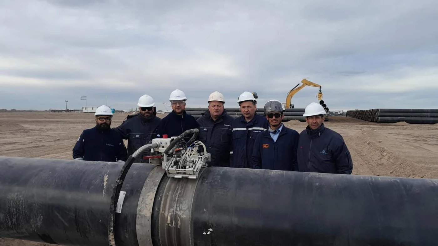 Equipo de CAEFE realizando una inspección en campo
