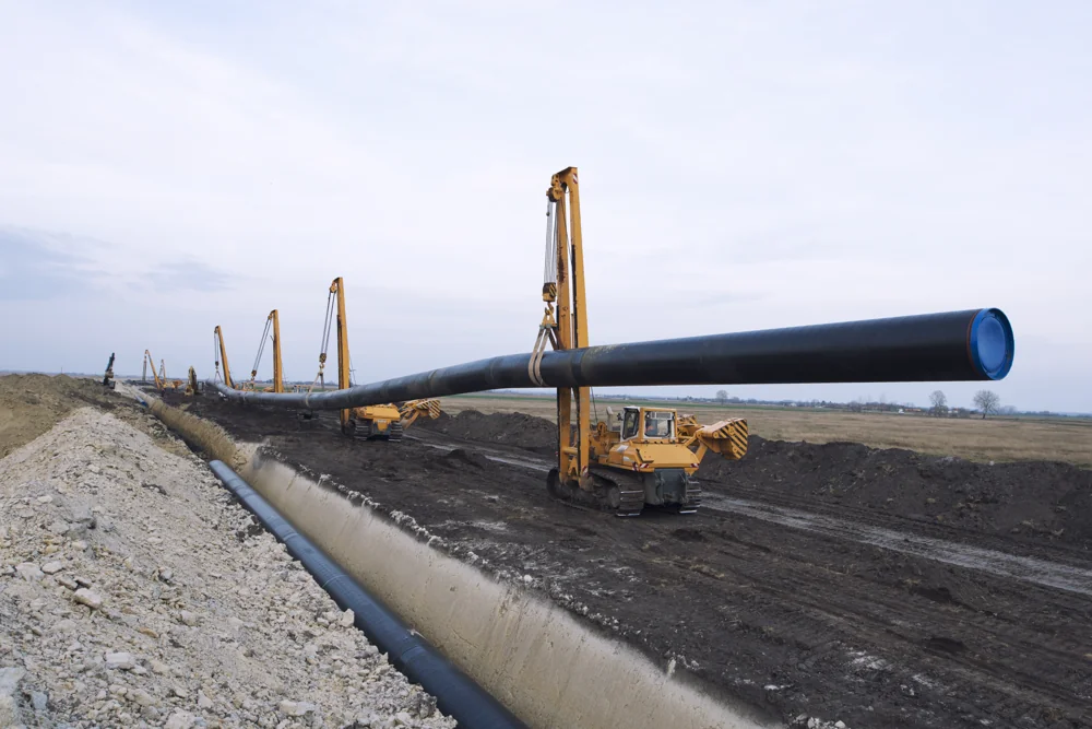 Tendido de tubería en una obra de infraestructura